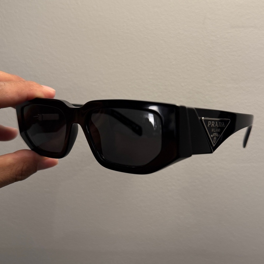 PRADA SUNGLASSES WITH TRIANGLE LOGO